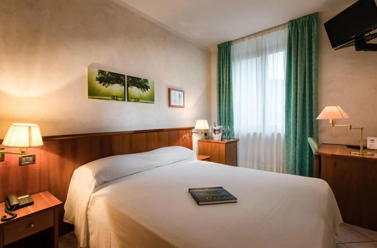 ***  Hotel Corte Regina Sirmione Italy