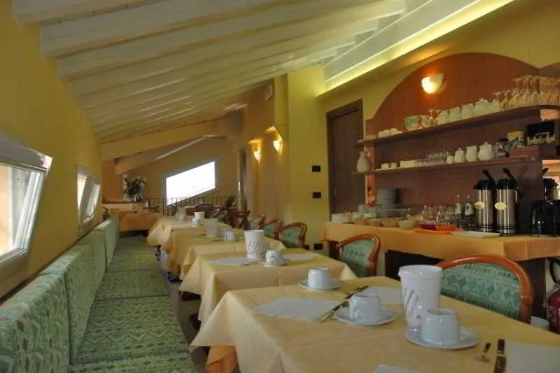 ***  Hotel Corte Regina Sirmione Italy