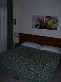 Hotel Corte Regina Sirmione 3*,  Italy