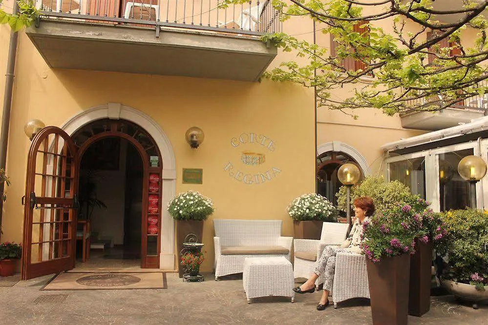 Hotel Corte Regina Sirmione 3*,